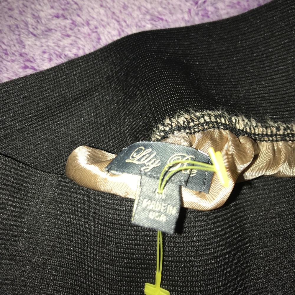 Mini skirt - Picture 2 of 3